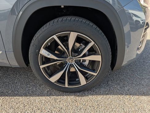 New 2026 Volkswagen Atlas SEL Premium R-Line image 23