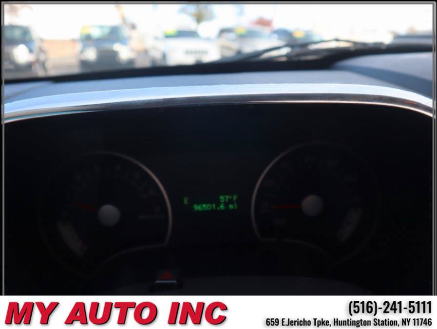 Used 2010 Ford Explorer XLT AWD/4WD image 17