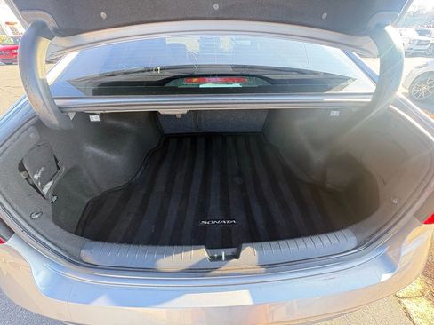 Used 2017 Hyundai Sonata Sport w/ Value Edition Package 02 image 9