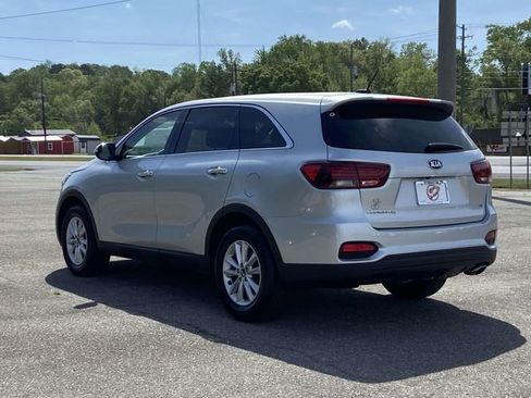 Used 2020 Kia Sorento FWD V6 image 5