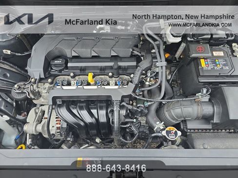 Used 2022 Hyundai Venue SEL image 24