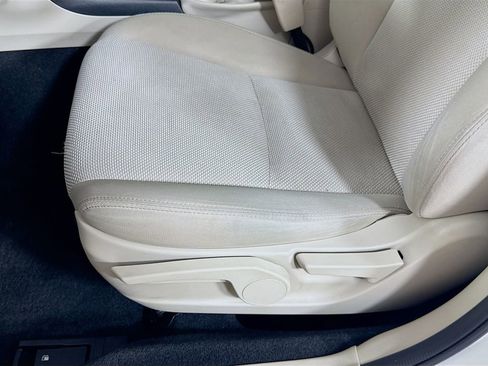 Used 2015 Subaru Crosstrek 2.0i Premium image 22