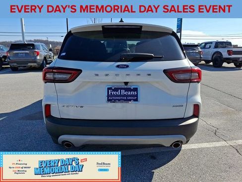 Used 2023 Ford Escape Active AWD/4WD image 9
