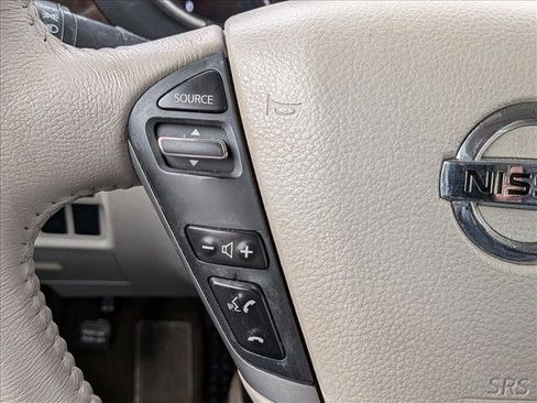 Used 2015 Nissan Quest SV image 12