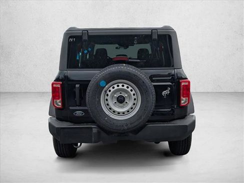 New 2025 Ford Bronco 4-Door image 8