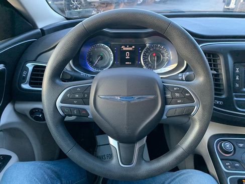 Used 2016 Chrysler 200 Limited FWD image 13