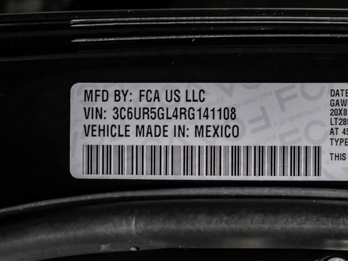 Used 2024 RAM 2500 Limited AWD/4WD image 62