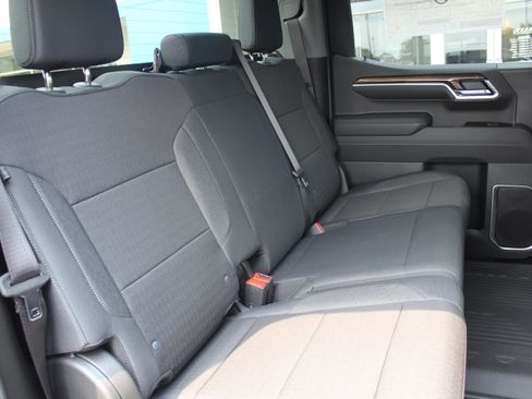 New 2026 Chevrolet Silverado 1500 LT w/ Z71 Off-Road Package AWD/4WD image 16