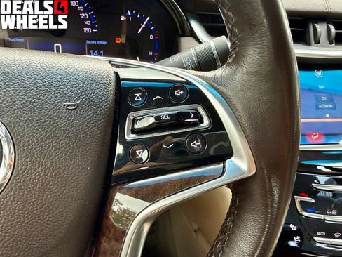 Used 2014 Cadillac XTS Luxury FWD image 26
