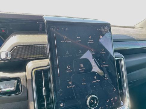 Used 2025 GMC Yukon Elevation w/ LPO, Elevation Black Package RWD image 15
