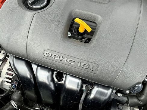 Used 2025 Kia Soul LX w/ LX Technology Package FWD image 30