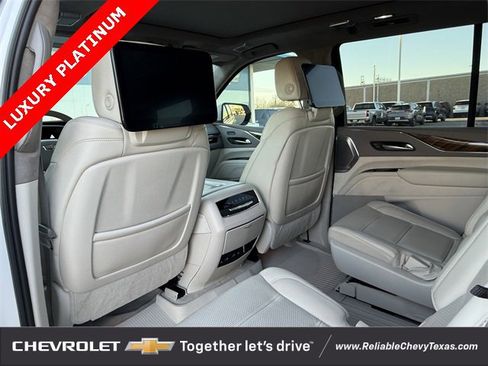 Used 2021 Cadillac Escalade Premium Luxury Platinum image 41