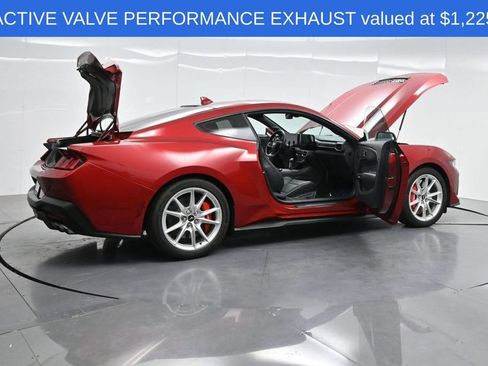 Used 2024 Ford Mustang GT Premium RWD image 4