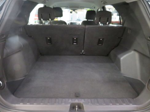 Used 2019 Chevrolet Equinox LS image 6