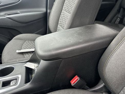 Used 2020 Chevrolet Equinox LT w/ Driver Convenience Package image 44