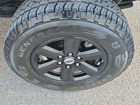 Used 2022 Ford F150 XLT w/ Trailer Tow Package image 10