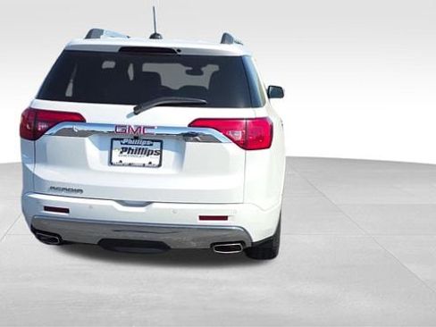 Certified 2017 GMC Acadia Denali w/ Technology Package FWD image 10