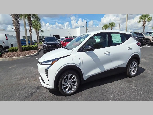 New 2027 Chevrolet Bolt LT w/ Comfort Package FWD image 24