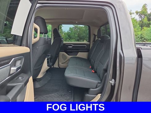 Used 2019 RAM 1500 Big Horn AWD/4WD image 17