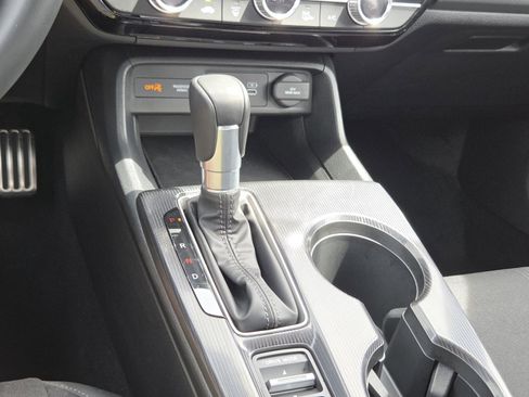 Used 2025 Honda Civic Sport image 32