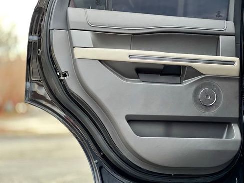 Used 2020 Ford Expedition XLT w/ Equipment Group 202A image 15