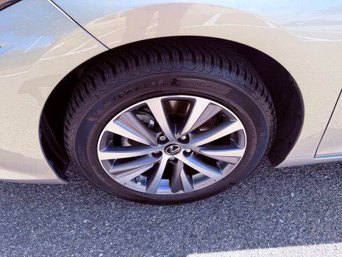 Used 2021 Lexus ES 350 w/ Premium Package FWD image 15
