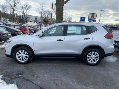 Used 2018 Nissan Rogue S image 7