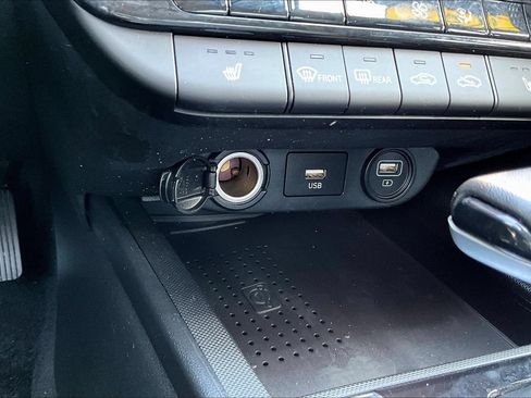 Used 2023 Hyundai Elantra SEL w/ Convenience Package FWD image 11