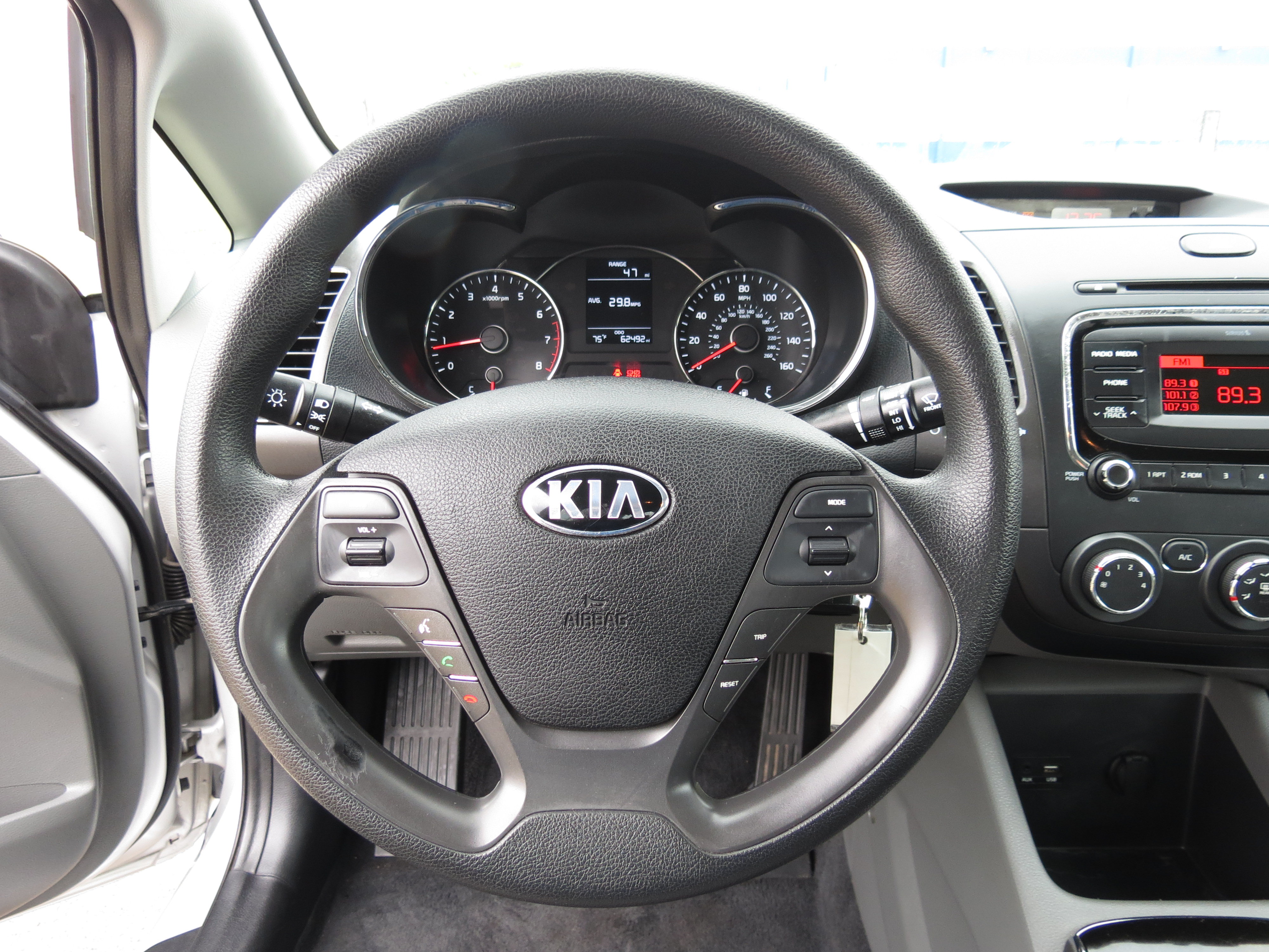 Used 2017 Kia Forte LX FWD image 13