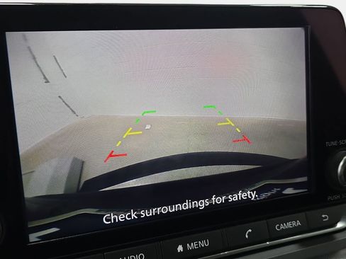 Used 2023 Nissan Rogue SV image 23