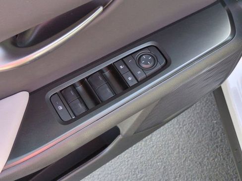 Used 2025 Lexus UX 300h FWD image 16