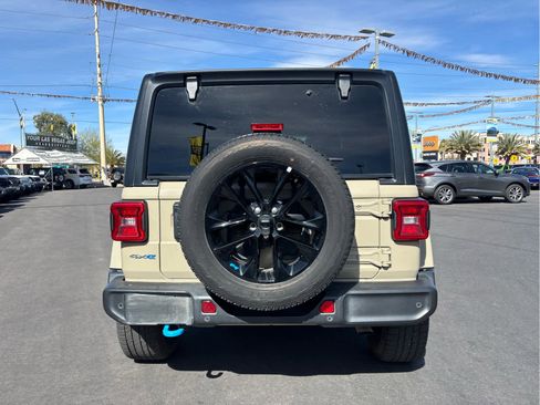 Used 2022 Jeep Wrangler Unlimited Sahara w/ Cold Weather Group image 6