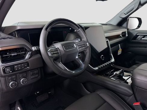 New 2026 GMC Yukon XL Denali AWD/4WD image 9