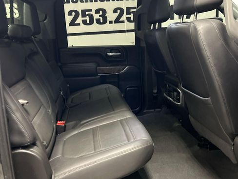 Used 2021 GMC Sierra 3500 Denali w/ Denali Black Diamond Edition AWD/4WD image 12