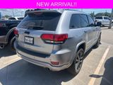 Used 2021 Jeep Grand Cherokee Laredo X image 2