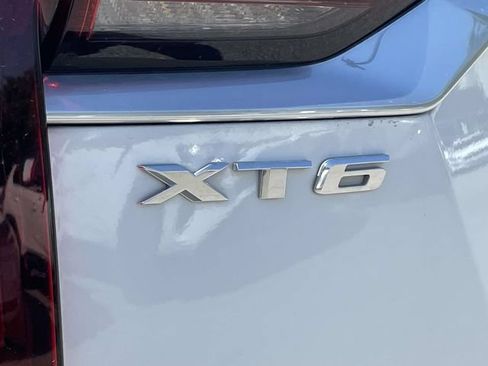 Used 2020 Cadillac XT6 Premium Luxury AWD/4WD image 11