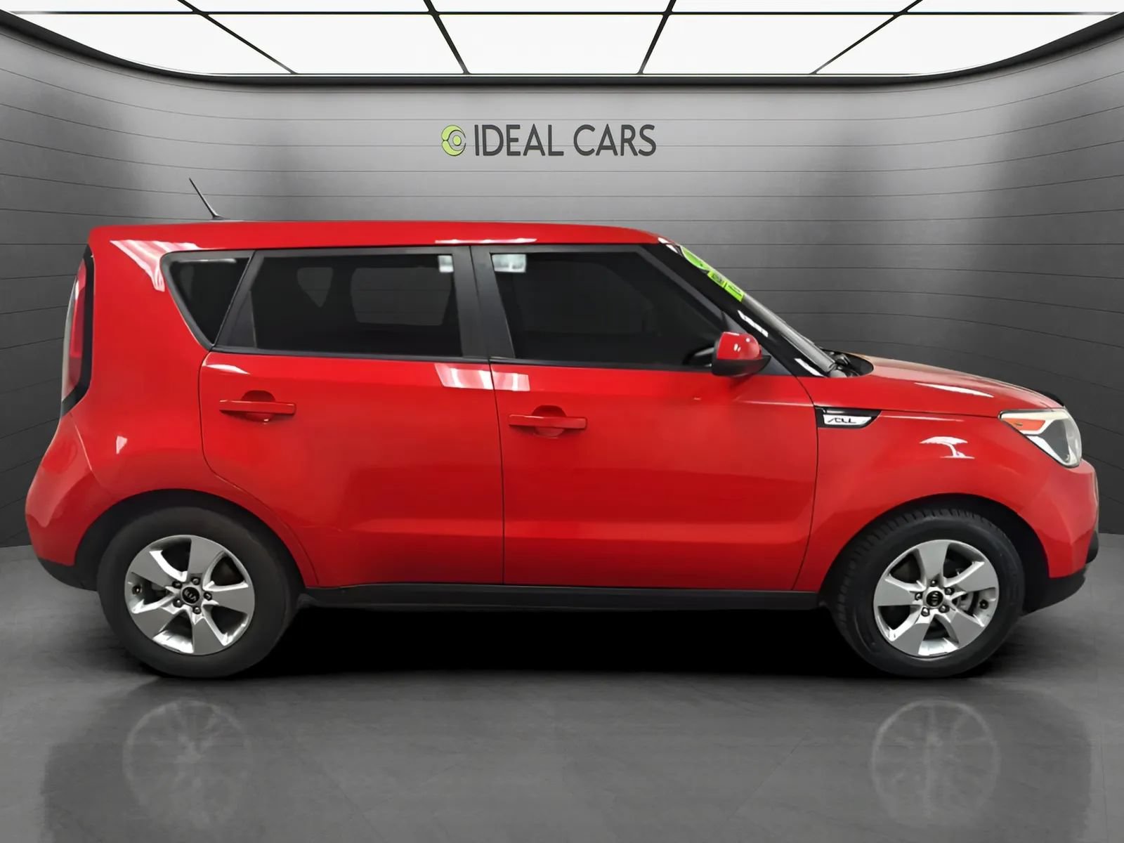 Used 2019 Kia Soul FWD image 4