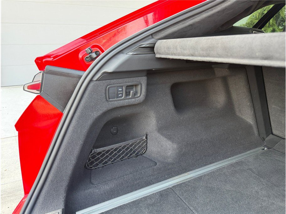 Used 2019 Lamborghini Urus AWD/4WD image 44