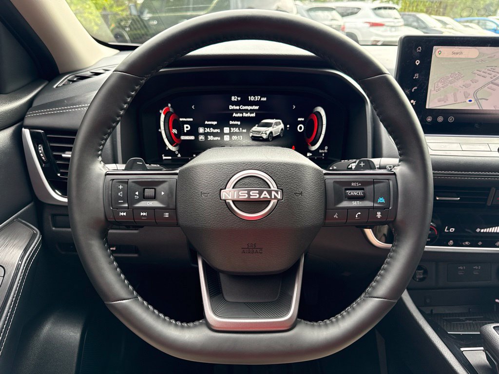 Certified 2025 Nissan Rogue SL FWD image 23