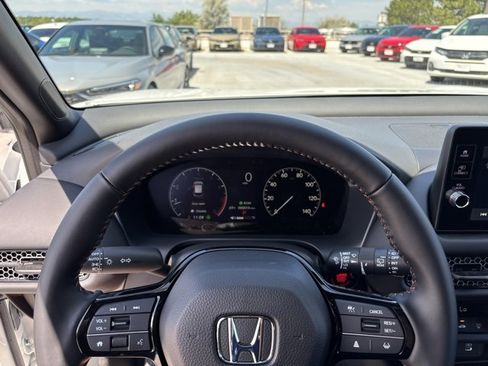 New 2026 Honda HR-V LX image 18