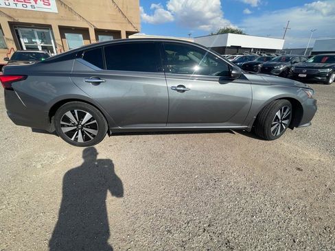 Used 2019 Nissan Altima 2.5 SV FWD image 6