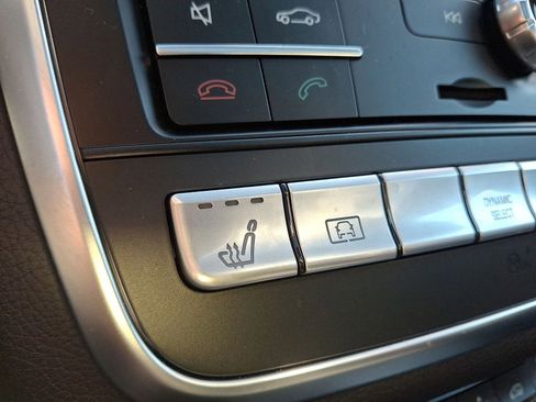 Used 2020 Mercedes-Benz GLA 250 GLA 250 w/ Premium Package image 25