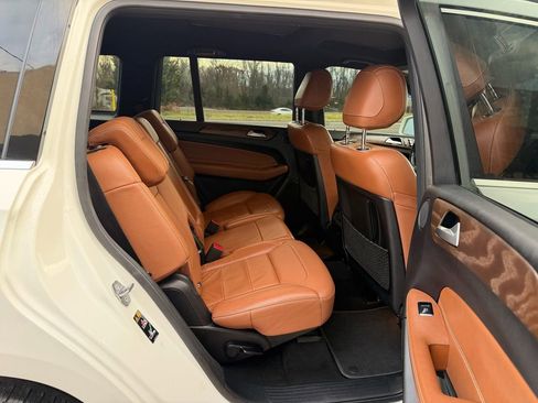 Used 2019 Mercedes-Benz GLS 450 4MATIC w/ Premium 1 Package image 35