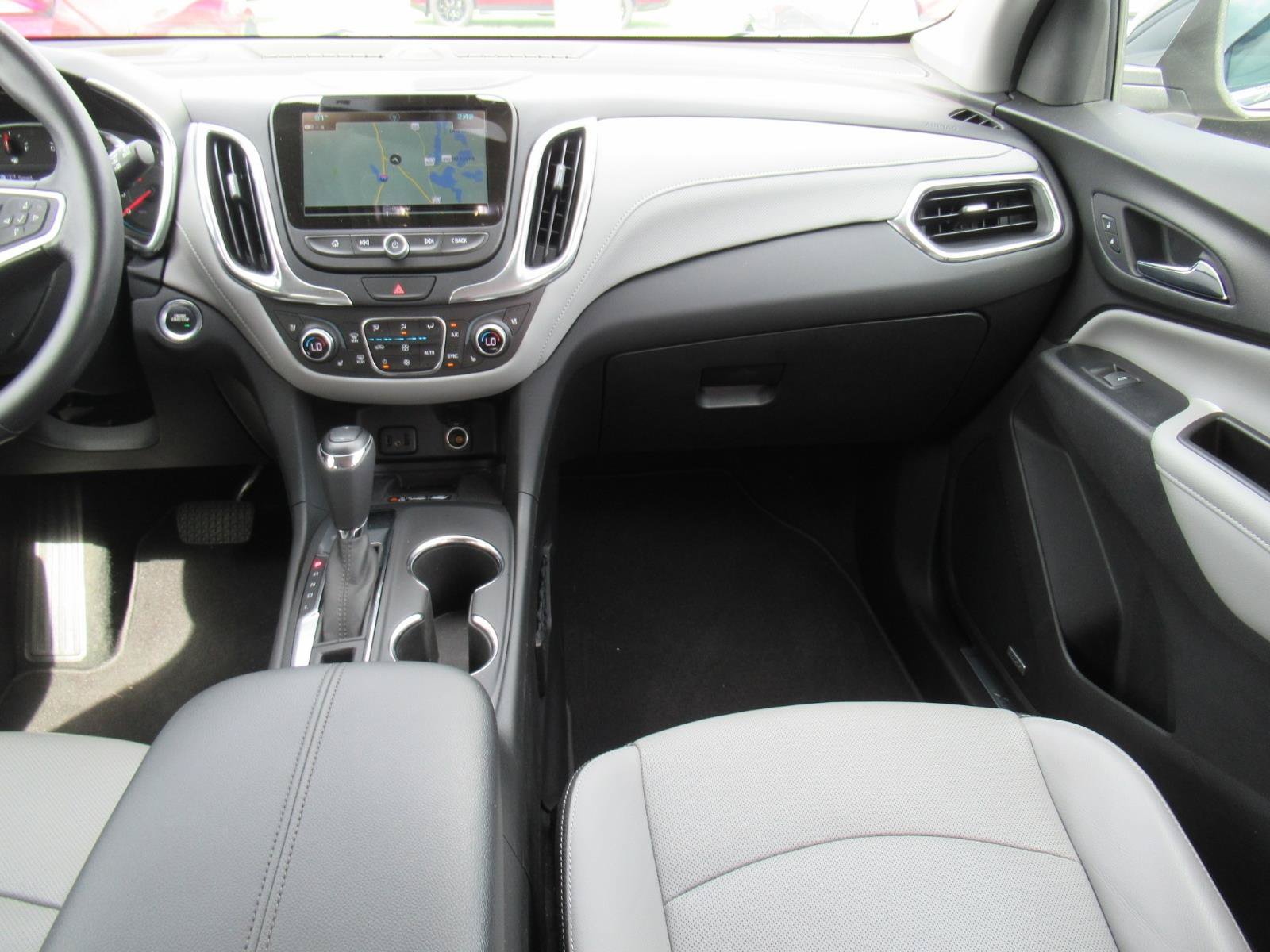 Used 2018 Chevrolet Equinox Premier FWD image 14