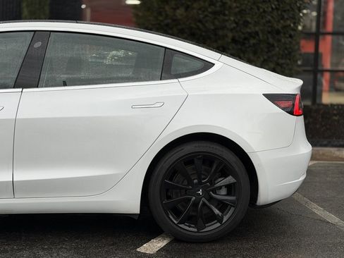 Used 2020 Tesla Model 3 Standard Range Plus image 11