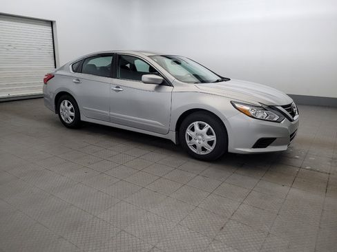 Used 2016 Nissan Altima 2.5 S w/ Power Driver Seat Package FWD image 11