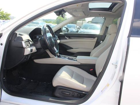 Used 2022 Honda Accord EX-L image 11