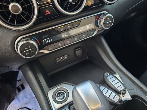 Certified 2022 Nissan Sentra SV w/ All-Weather Package image 39