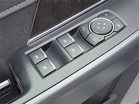 Used 2022 Ford F150 Lariat w/ Equipment Group 502A High image 21