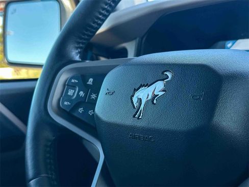 Used 2024 Ford Bronco Wildtrak image 29